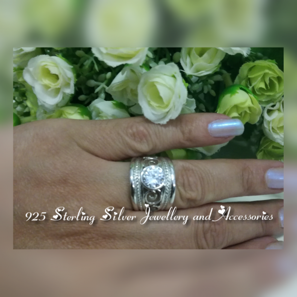 Sterling Silver Ring R902