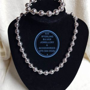 Necklace & Bracelet Ball Chain 925 sterling Silver Pendant - Showstopper ball chains( 1 x  arm & 1 x neck) - Stunning!! Price per 1 set 1 set = 1 arm chain (22cm) & 1 neck chain (50cm) Price excludes pendants 50cm neck chain 22cm arm chain All prices excludes national nominal door-to-door delivery fee