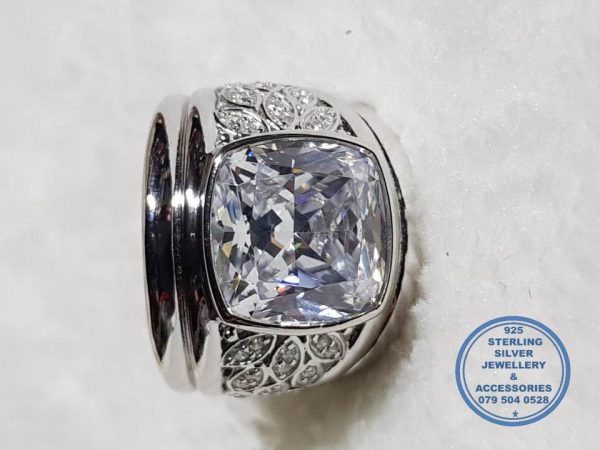 925 Sterling Silver Ring Super Statement Showstopper with cubic Zirconia detail Rounded Square in the middle with clusters of leave cubic zirconia detail on sides