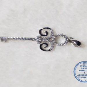 925 sterling Silver Pendant - Showstopper Key detail  pendant   - Stunning!! Price per 1 pendant Price excludes chain 45mm top to bottom diameter