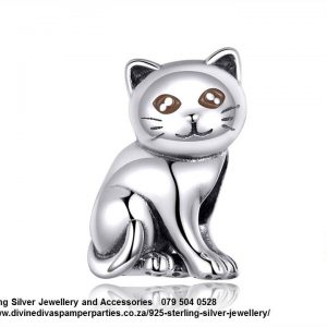 925 Sterling Silver Sitting Cat Charm. Pandora Compatible