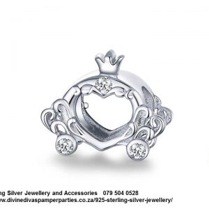 944 Sterling Silver Detailed Heart Carriage Couch Charm. Pandora Compatible