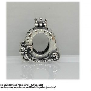 925 Sterling Silver  Queen Carriage Charm. Pandora Compatible