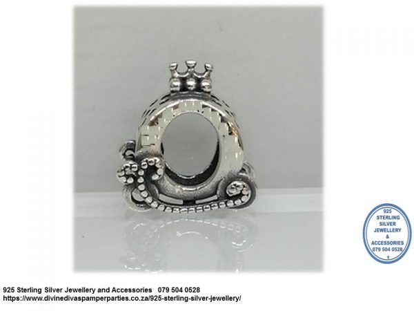 925 Sterling Silver  Queen Carriage Charm. Pandora Compatible
