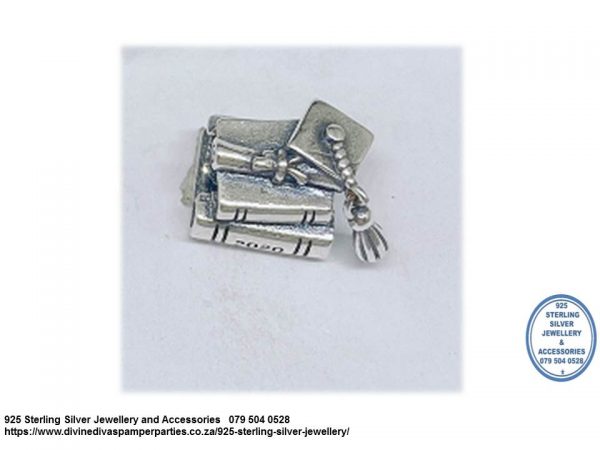 925 Sterling Silver  Graduation with Dangle Charm Charm Bead. Pandora Compatible 