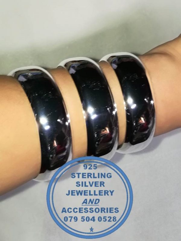 "925 Sterling Silver Broad 25mm solid silver bangle"