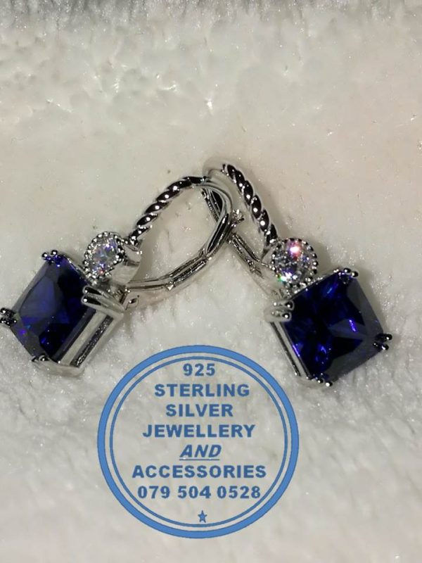 "925 Sterling Silver Earring with square blue cubic with clip"