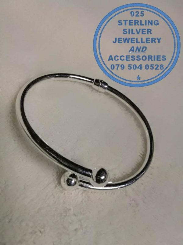 Ball Bangle