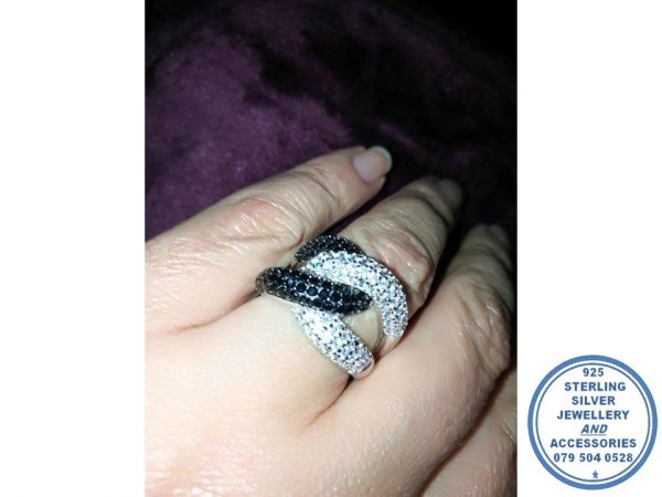 "925 Sterling Silver Statement Designers Ring with interlocked clear and black cubic bands"