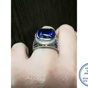 925 Sterling Silver Showstopper Ring with large CLEAR Square Large Cubic  middle and look like 2 blue bands around with detail