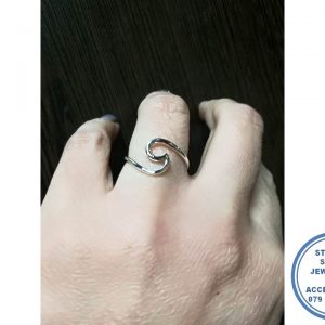"925 Sterling Silver Wave Ring "