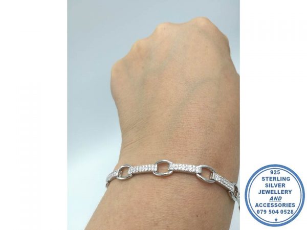 925 Sterling Silver Designer's Bracelet Clear Cubic Rectangular Strips with open oval links max 19- 21cm