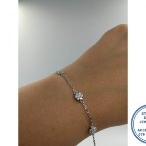 925 Sterling Silver Cubic Flower Charm Bracelet 19cm