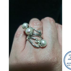 "925 Sterling Silver Curly Twirly Filigraa 3 Fresh Water Pearl Ring "