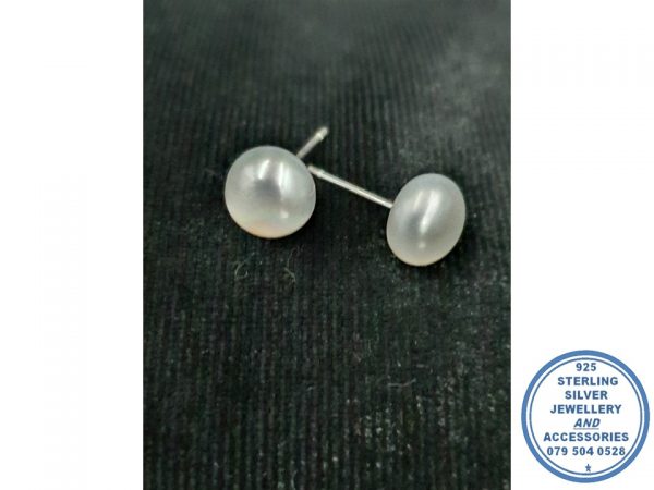 "925 Sterling Silver Fresh Water Pearl Stud Earring 6mm "