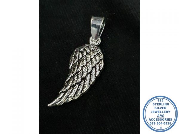 "925 Sterling Silver Stunning Detail Wing Pendant 10  x 25 mm "